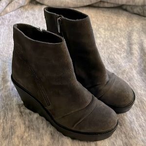 Vince Camuto Boots 🩶